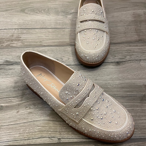 Betsey Johnson Aron Pearl Loafer - Picture 7 of 11
